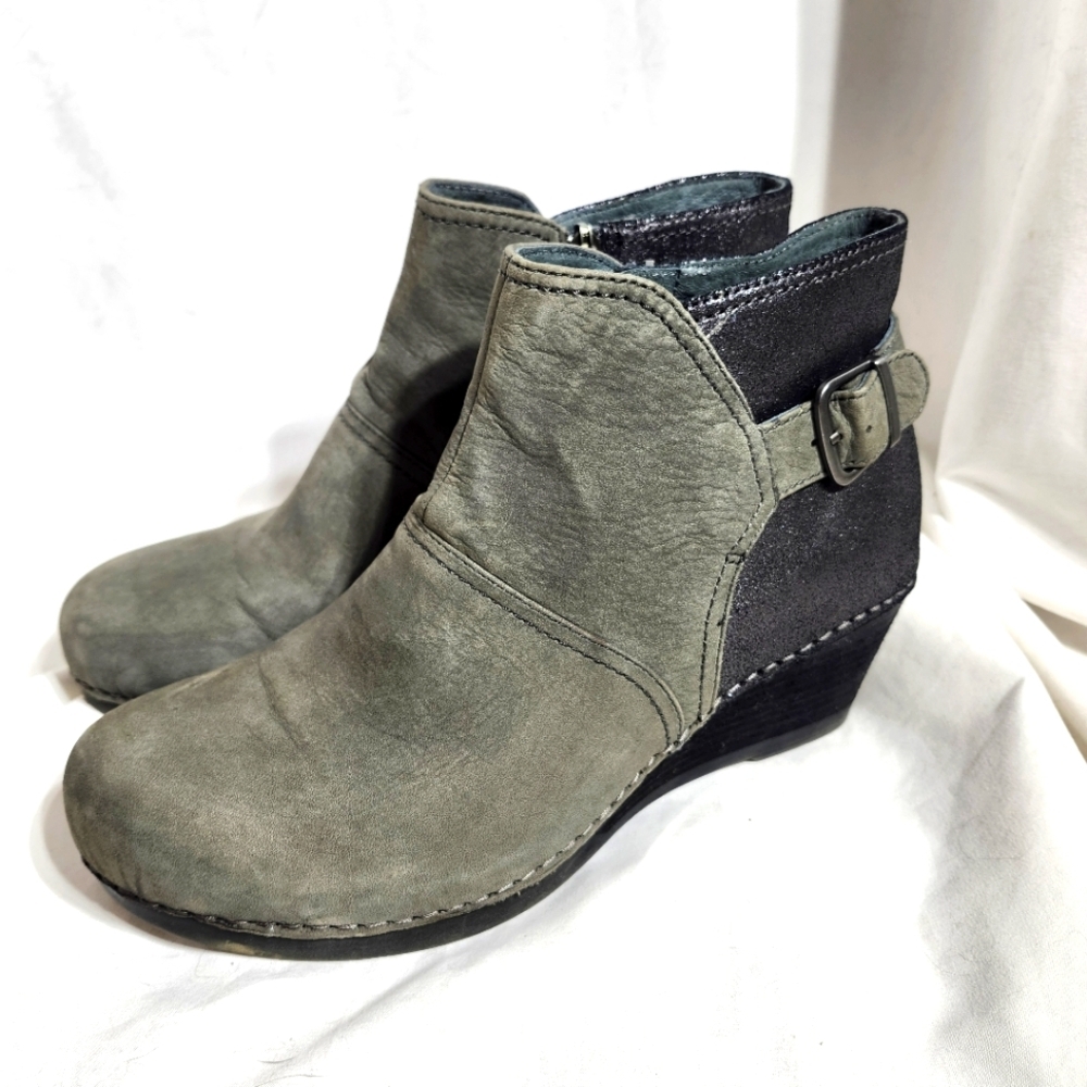 Dansko Shirley Wedge Booties Size 41
